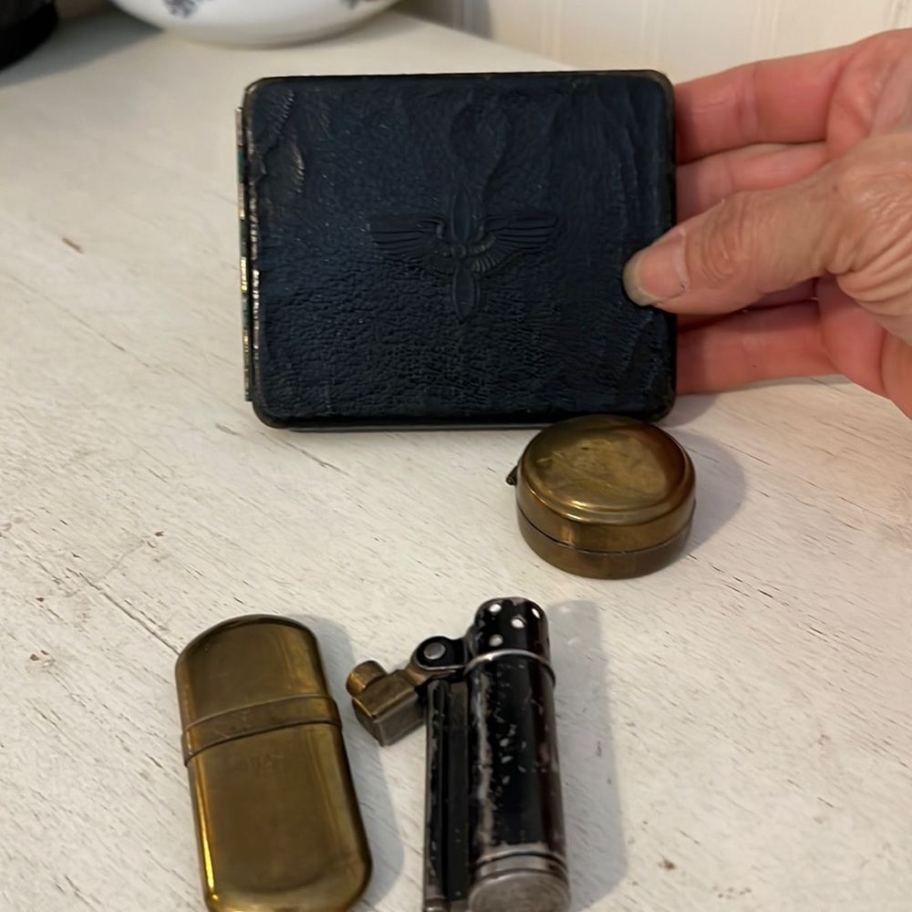 Lot WWII brass no5 & trench dunhill leather USAF Cigarette case lighters